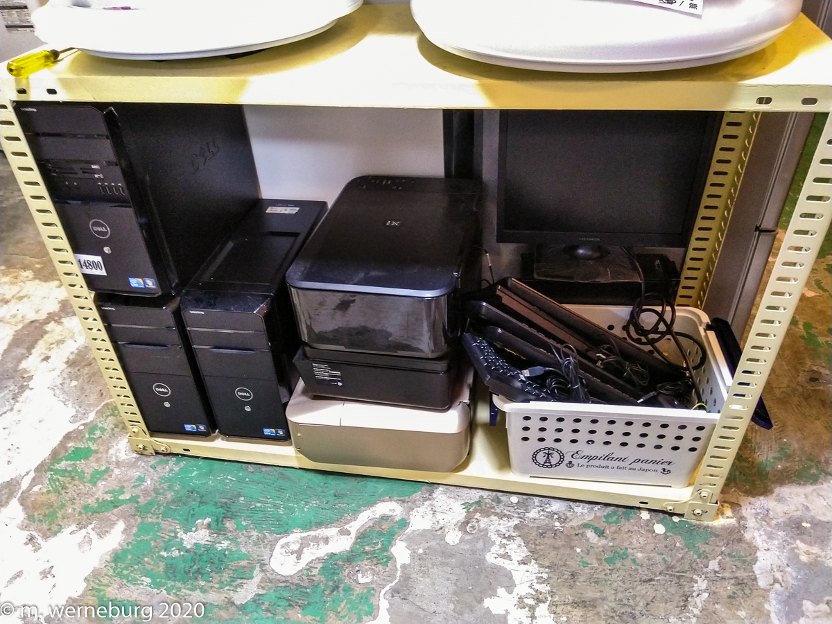 a bunch of old PCs in a second-hand store