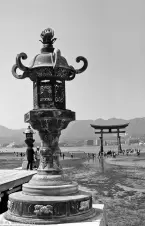 shrine-details,-itsuku-shima