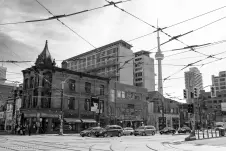 queen-and-spadina,-toronto-in-late-winter