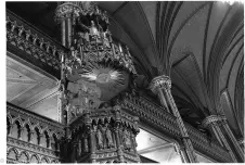 detail-in-a-Montreal-cathedral