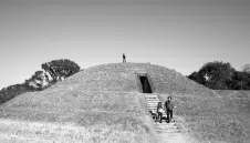 an-ancient-burial-mound-in-Miyazaki,-Kyushu