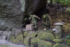 offerings-at-a-shrine-in-Kagoshima