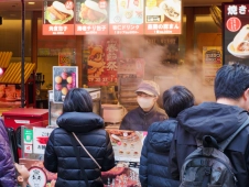 selling-treats-on-a-shopping-street