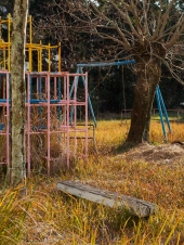 abandoned-playground