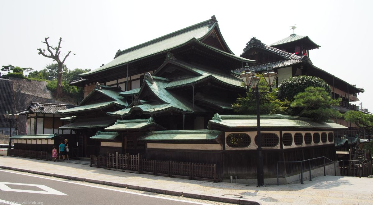 the architecture of dougo onsen