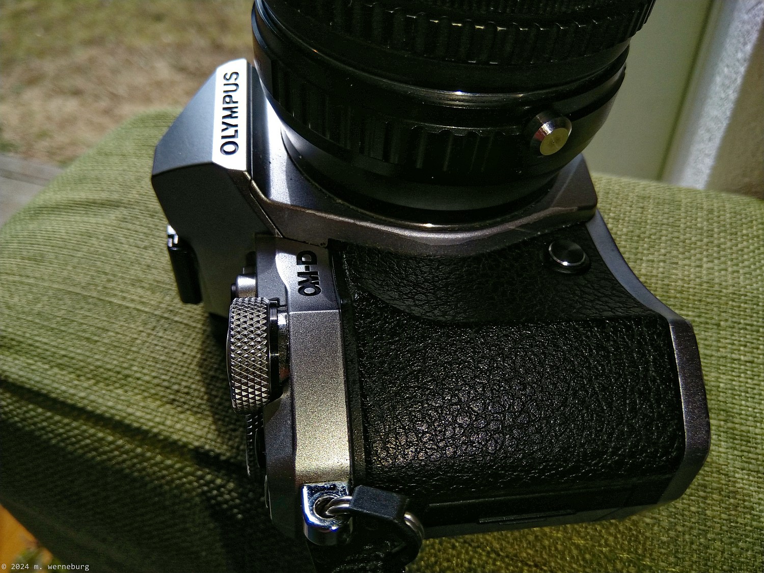 signs of lens mount stress on the EM-5 MkII body?