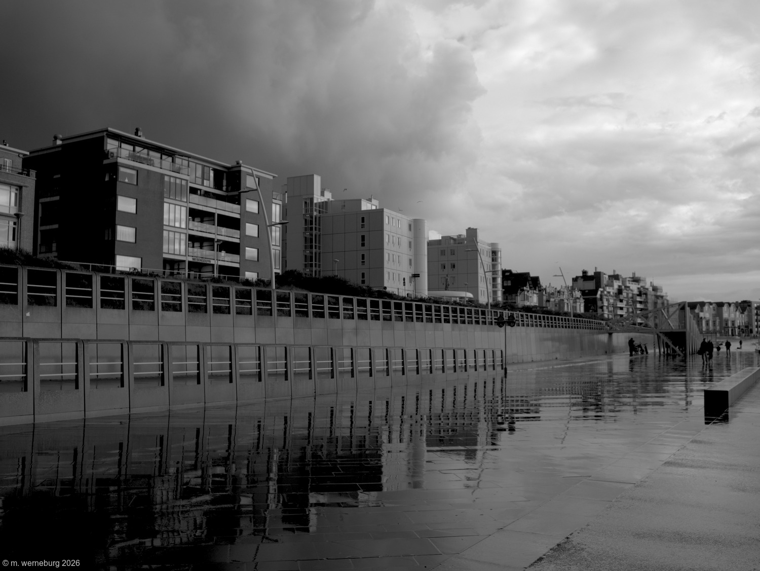 contrast and tone